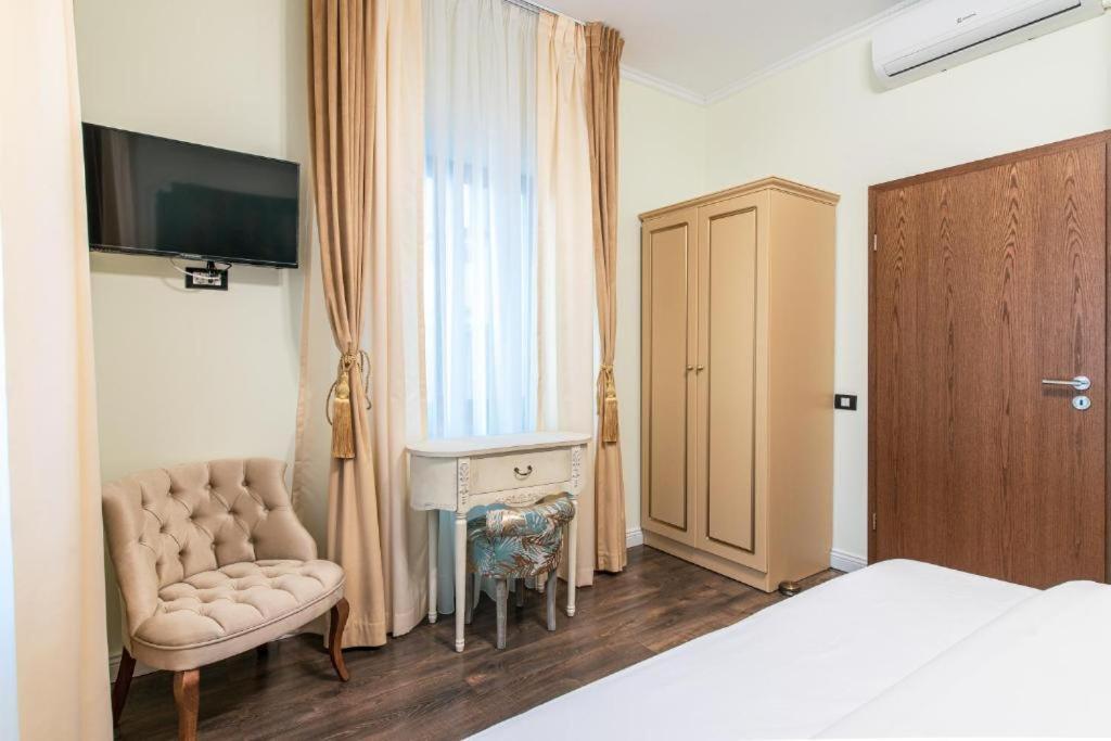 Oasis Historic Central House Bucureşti Ngoại thất bức ảnh
