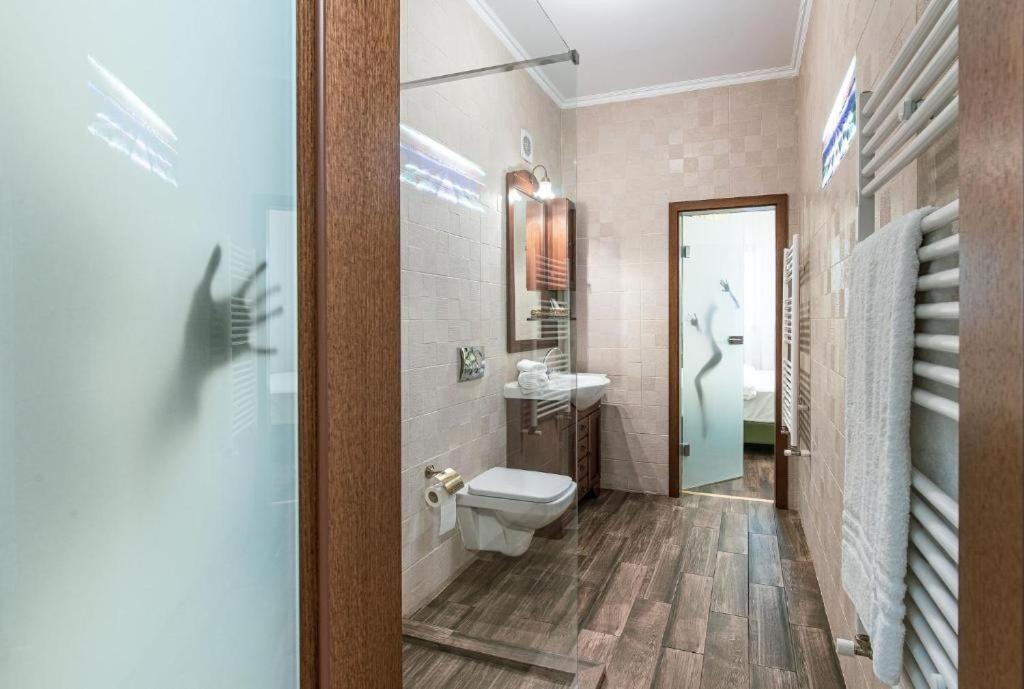Oasis Historic Central House Bucureşti Ngoại thất bức ảnh